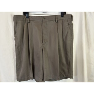 Izod Mens Sz 38 Olive Green Pleated Front Shorts Bermuda 100% Polyester Golf EUC